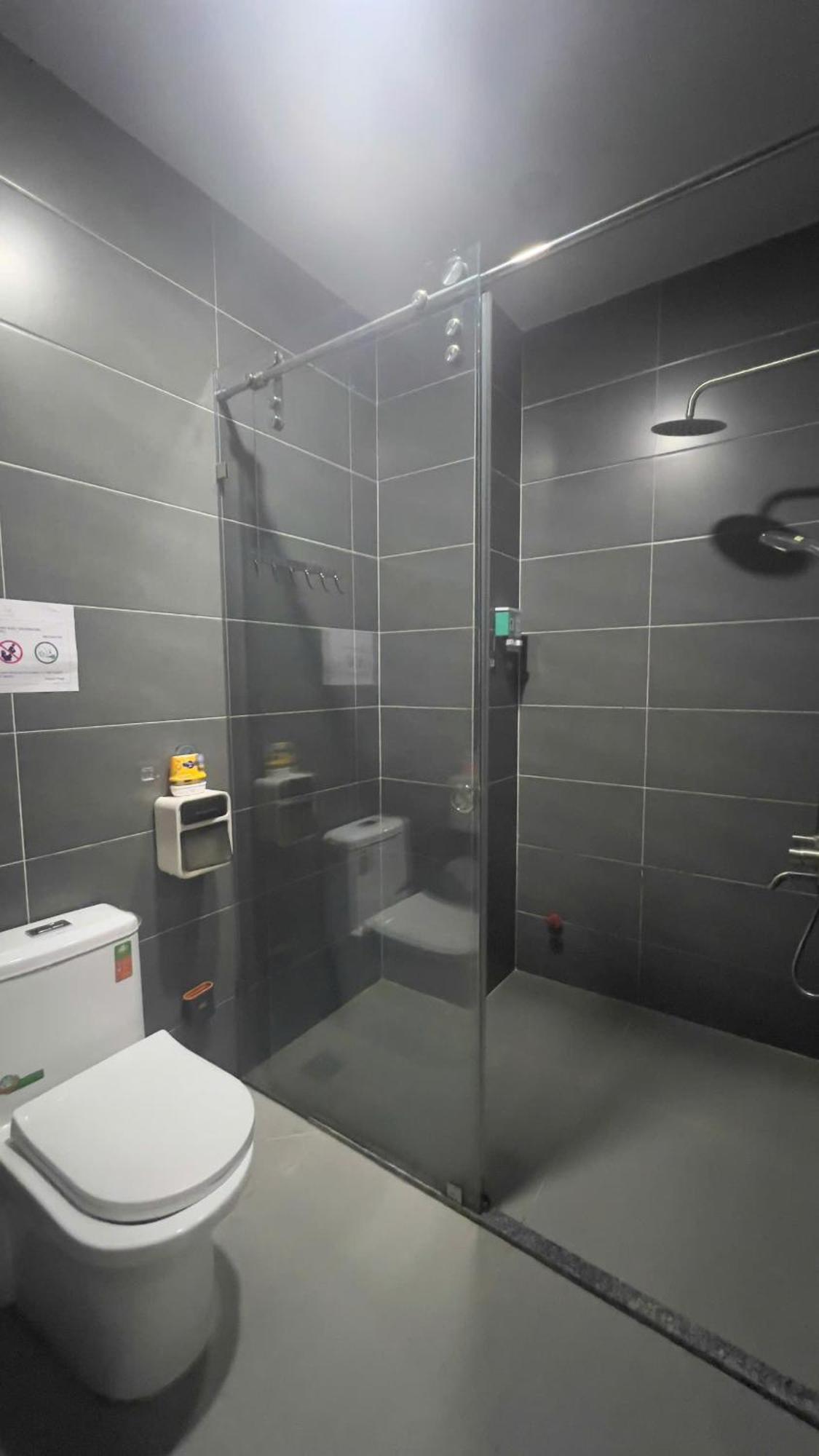 Start House Coliving Walk 5 Minute To The Airport Apartment Хошимин Екстериор снимка