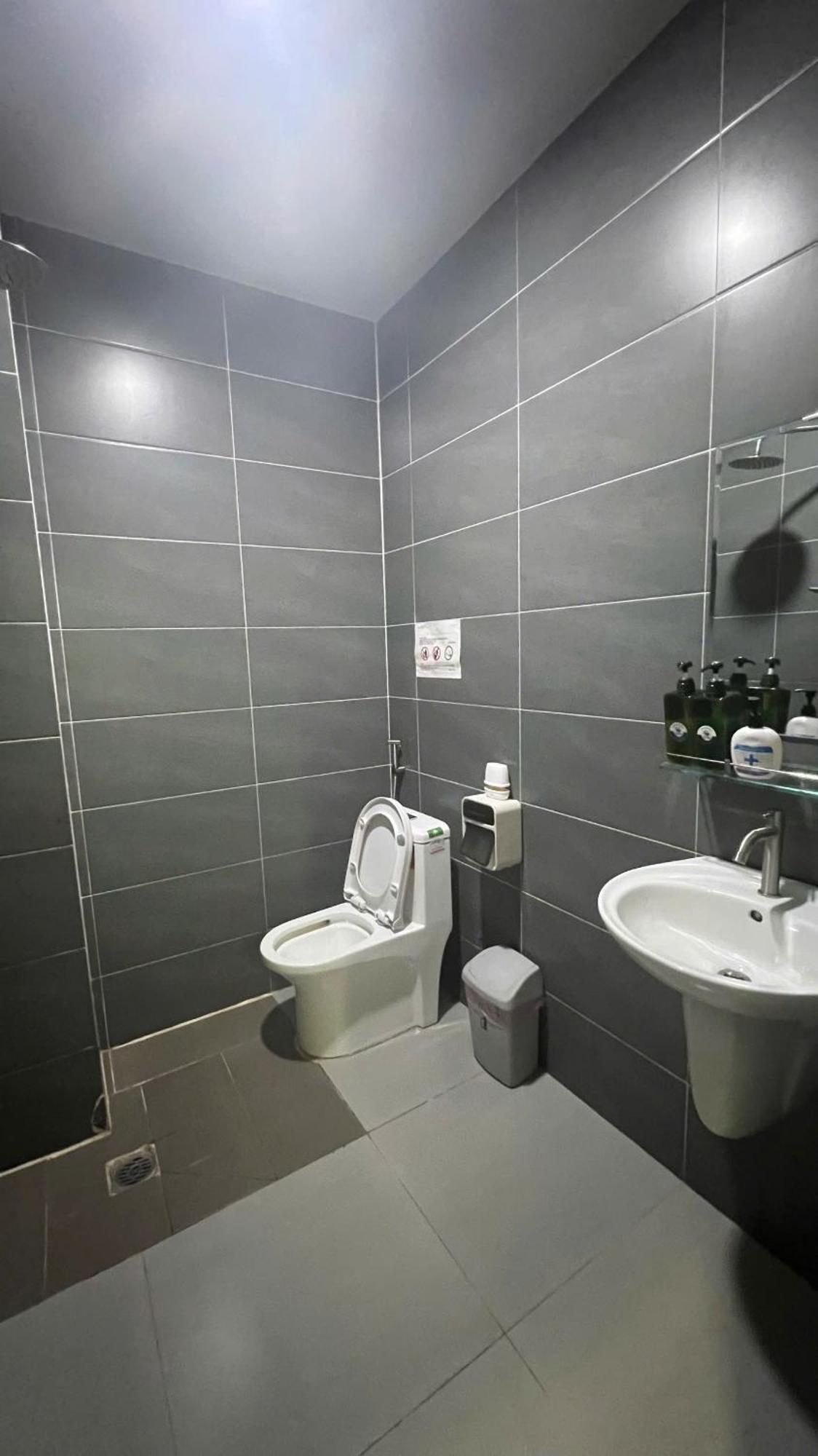 Start House Coliving Walk 5 Minute To The Airport Apartment Хошимин Екстериор снимка